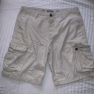 Urban Pipeline Cargo Shorts Size 40